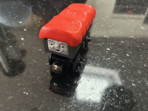Thomas wooden railway - thomas,