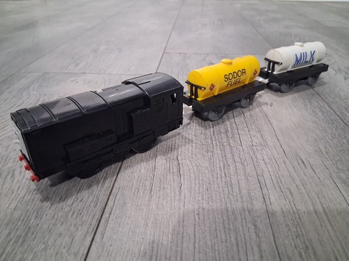 Thomas trackmaster diesel - thomas,