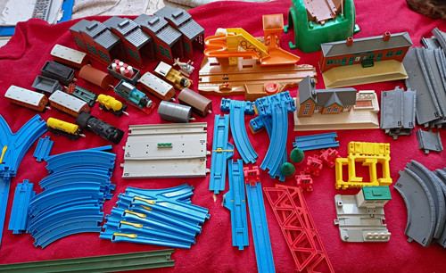 Tomy thomas the tank engine - the,