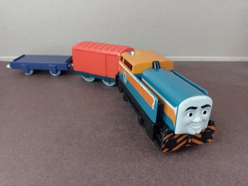 Den train trucks tomy - train,